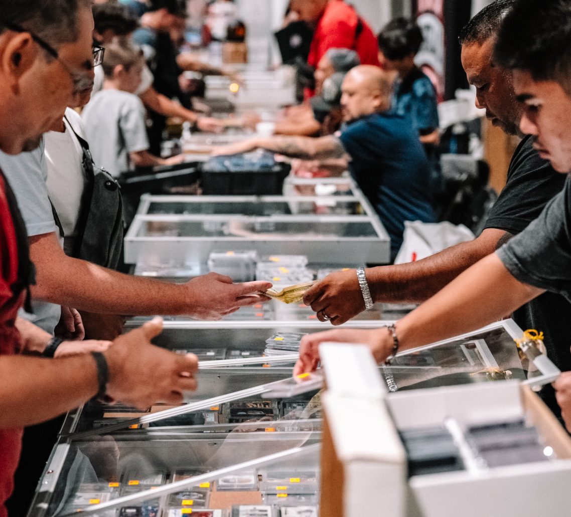 LasVegasCardShow.WorldMarket.SammyDean.10.06.22-278